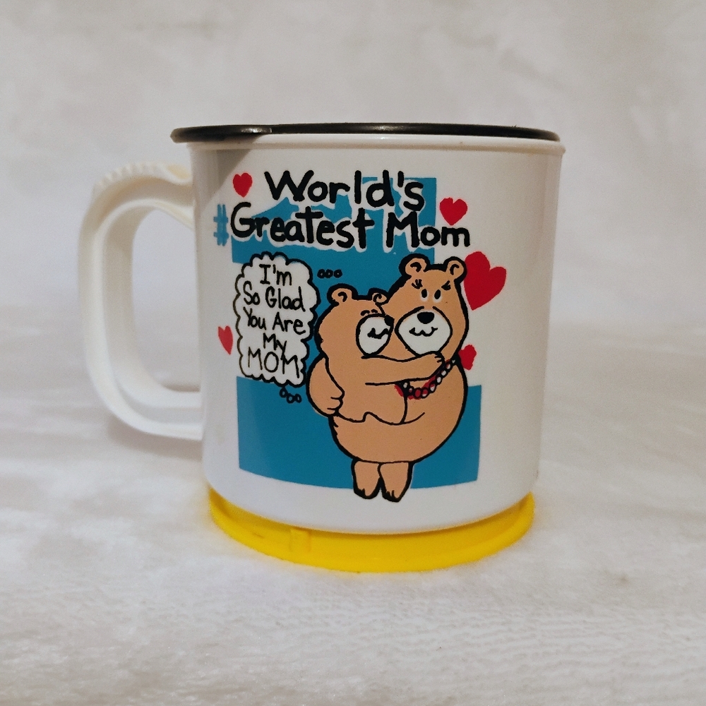 Vintage Mini Max USA World's Greatest Mom Plastic Mug Coffee Cup w/ Lid Bear 80s